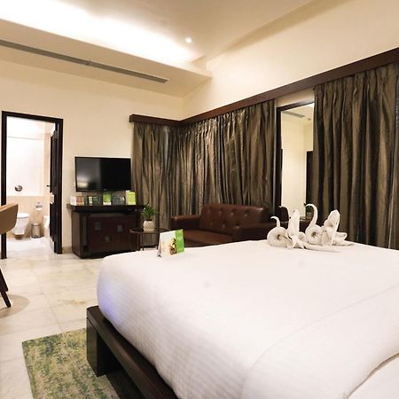 Leisure Inn Grand Chanakya Dźajpur Zewnętrze zdjęcie