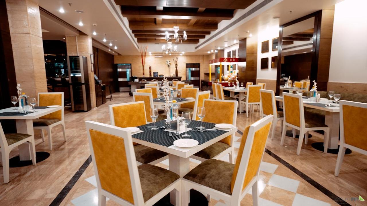 Leisure Inn Grand Chanakya Dźajpur Zewnętrze zdjęcie