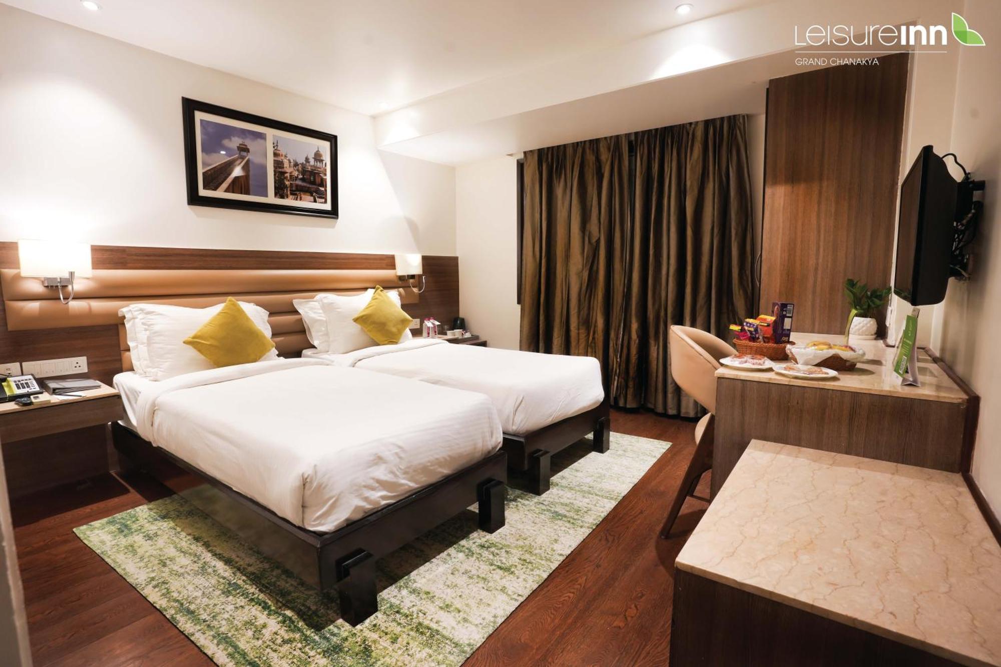 Leisure Inn Grand Chanakya Dźajpur Zewnętrze zdjęcie