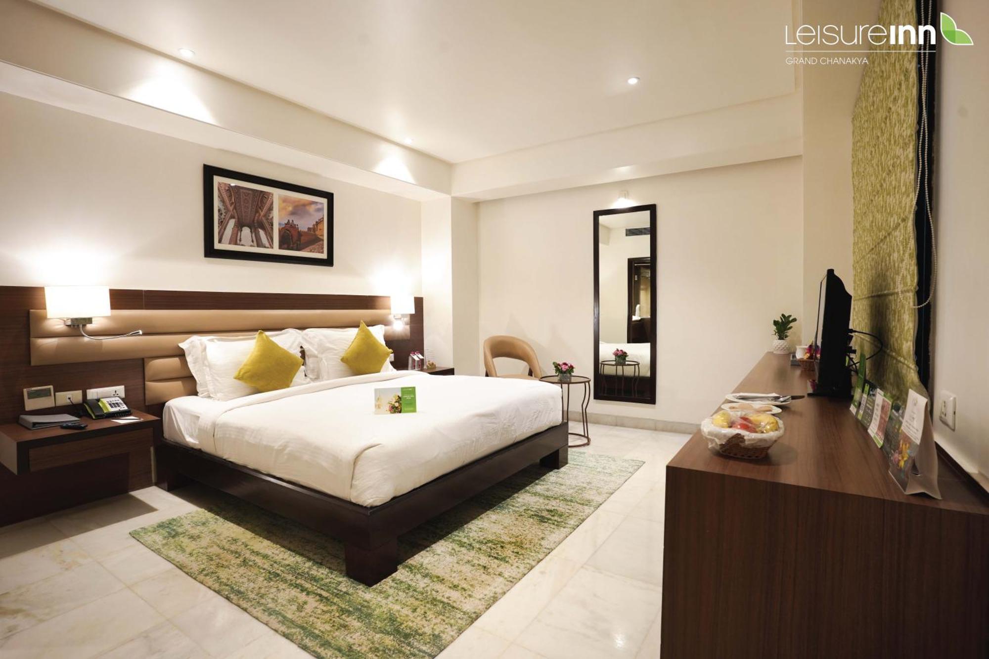 Leisure Inn Grand Chanakya Dźajpur Zewnętrze zdjęcie