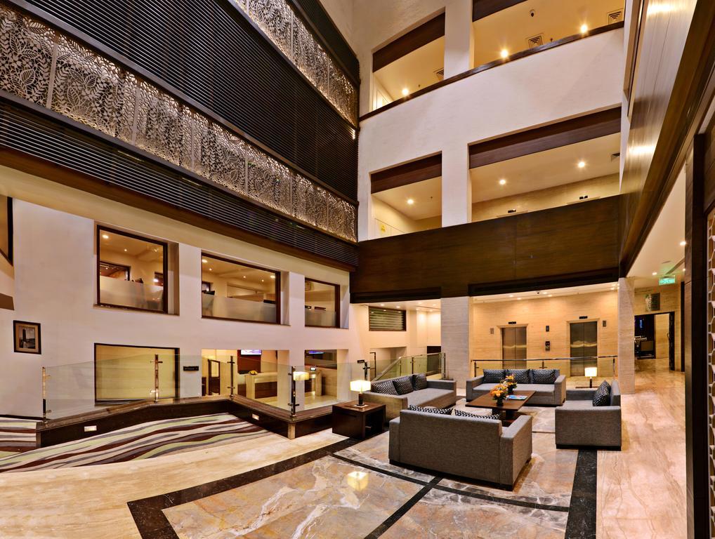 Leisure Inn Grand Chanakya Dźajpur Zewnętrze zdjęcie